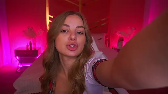 AngyyEyess online show from November 2025 12:12:01 AM