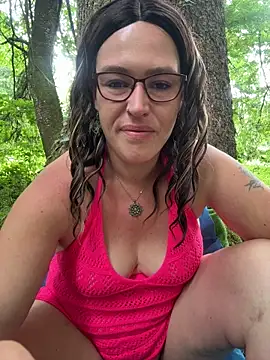 Nadja Noir online show from June 2026 04:05:01 PM
