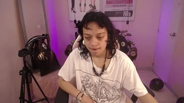 LadyWawy online show from October 2025 01:56:02 PM