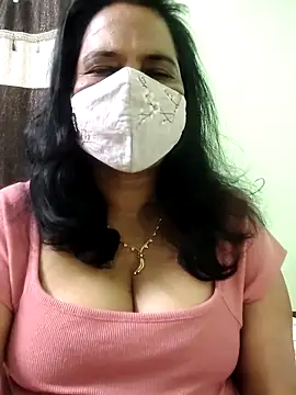 mallu-lover online show from February 2026 09:30:02 AM