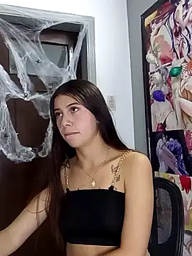 Snapshot of CharlotteSex_ chatting on October 2025 11:10:01 AM CharlotteSex online show from October 2025 11:10:01 AM