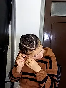 Snapshot of CharlotteSex_ chatting on November 2025 09:08:02 AM CharlotteSex online show from November 2025 09:08:02 AM