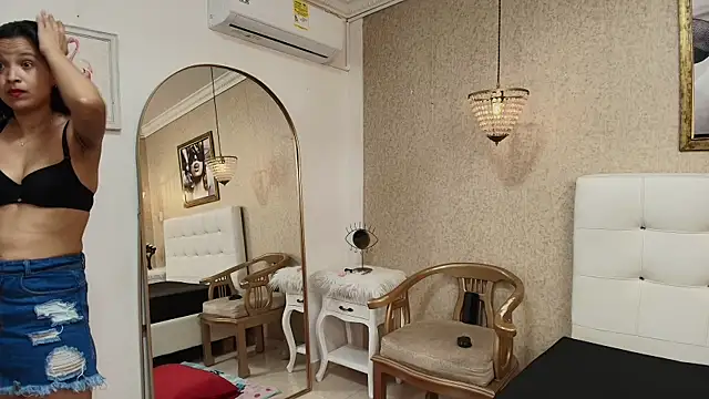 Miladiosa online show from February 2026 01:34:02 PM