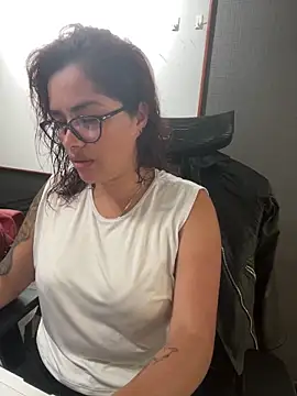 Snapshot of Camila_Garcia_ chatting on September 2025 02:00:01 PM Camila Garcia online show from September 2025 02:00:01 PM