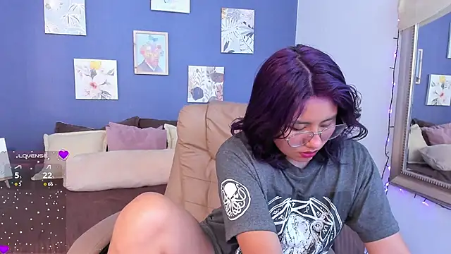 Snapshot of Nova_allen chatting on November 2025 11:16:02 PM Nova allen online show from November 2025 11:16:02 PM