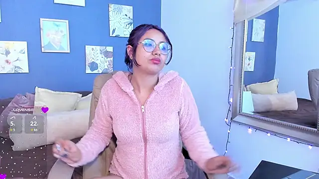 Snapshot of Nova_allen chatting on November 2025 12:31:02 AM Nova allen online show from November 2025 12:31:02 AM