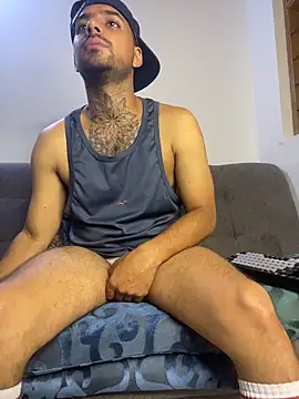 tomas smith1 online show from April 2026 11:21:03 PM