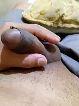 JoaoPedro17cm online show from October 2025 08:53:02 PM