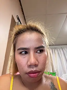 Snapshot of Kath_C chatting on September 2025 02:27:02 AM Kath C online show from September 2025 02:27:02 AM