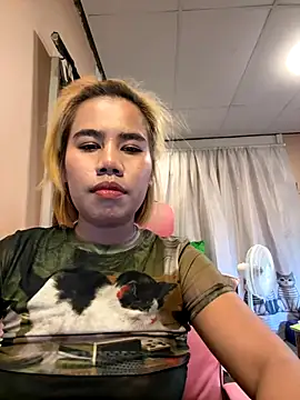 Snapshot of Kath_C chatting on October 2025 05:08:01 AM Kath C online show from October 2025 05:08:01 AM