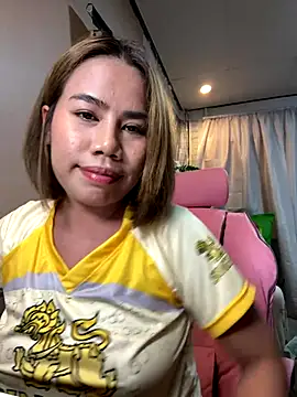 Snapshot of Kath_C chatting on November 2025 12:44:02 PM Kath C online show from November 2025 12:44:02 PM