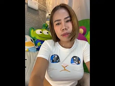 Snapshot of Kath_C chatting on November 2025 08:15:01 AM Kath C online show from November 2025 08:15:01 AM