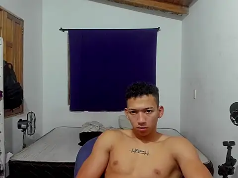 Snapshot of JuanchiT66 chatting on October 2025 05:35:02 AM JuanchiT66 online show from October 2025 05:35:02 AM