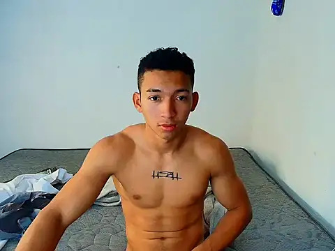 Snapshot of JuanchiT66 chatting on November 2025 08:02:02 AM JuanchiT66 online show from November 2025 08:02:02 AM