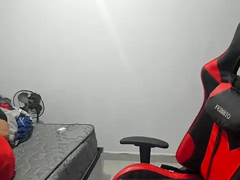 Snapshot of JuanchiT66 chatting on November 2025 04:35:02 AM JuanchiT66 online show from November 2025 04:35:02 AM