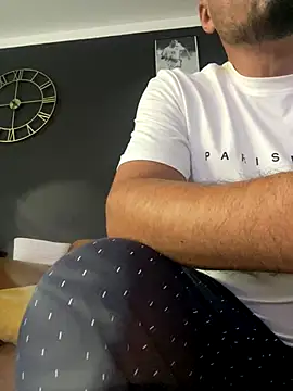 imooLoov online show from October 2025 08:48:02 AM