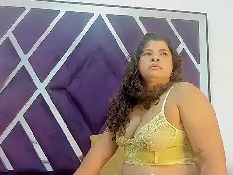luzenaasm online show from September 2025 06:04:02 AM