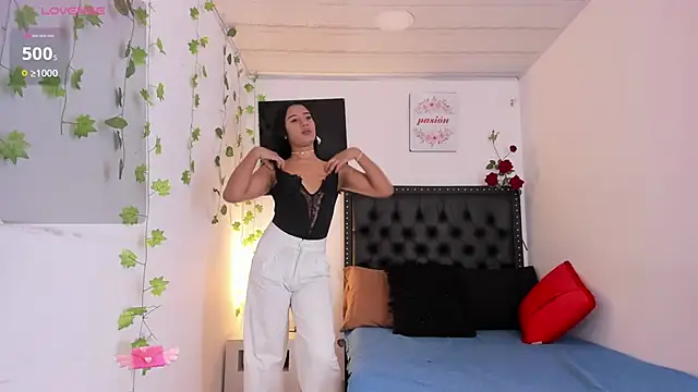 Snapshot of ScarlettVell chatting on November 2025 07:16:02 PM ScarlettVell online show from November 2025 07:16:02 PM