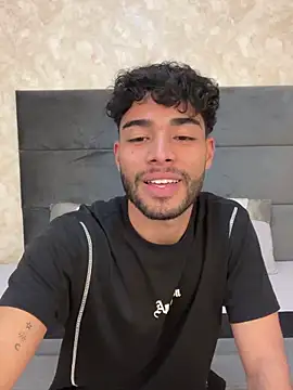 Snapshot of RaphaelDufort chatting on November 2025 12:11:01 AM RaphaelDufort online show from November 2025 12:11:01 AM