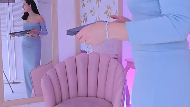 Ginevra esposito online show from October 2025 12:44:02 PM