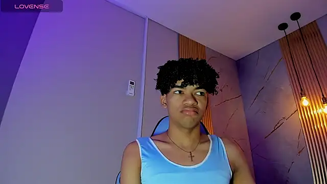 Snapshot of Ivone_Rose_ chatting on November 2025 12:16:01 PM Ivone Rose online show from November 2025 12:16:01 PM