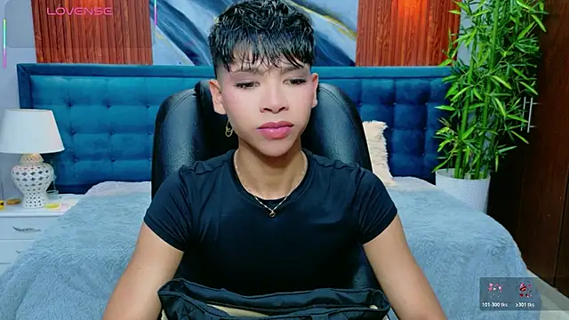 Snapshot of dilan_911 chatting on May 2026 06:37:02 PM dilan 911 online show from May 2026 06:37:02 PM
