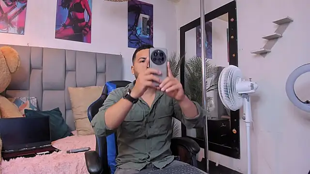 Snapshot of Edahi1386 chatting on September 2025 07:24:02 PM Edahi1386 online show from September 2025 07:24:02 PM