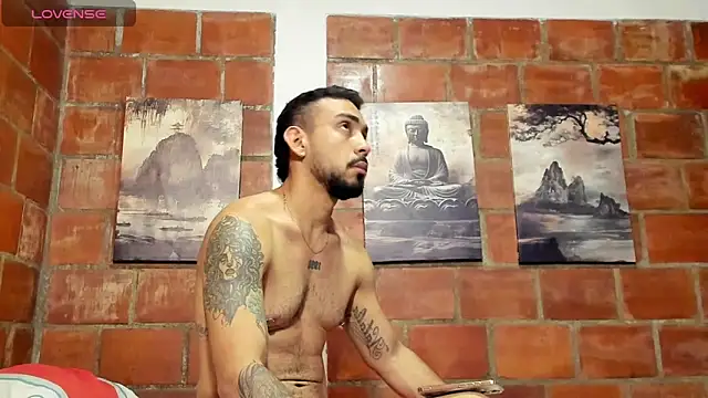 Snapshot of Luck_Andrew chatting on March 2026 03:45:01 PM Luck Andrew online show from March 2026 03:45:01 PM