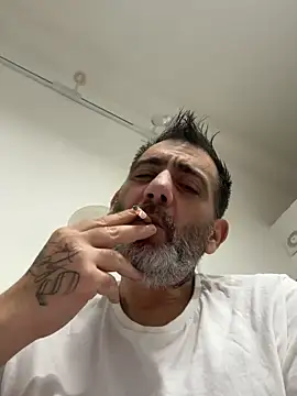 Skizzo6980 online show from February 2026 08:53:02 PM