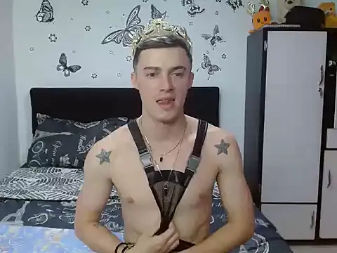 Snapshot of Ken_bigcock77 chatting on February 2026 12:28:02 AM Ken bigcock77 online show from February 2026 12:28:02 AM