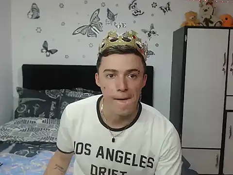 Snapshot of Ken_bigcock77 chatting on February 2026 02:54:01 AM Ken bigcock77 online show from February 2026 02:54:01 AM