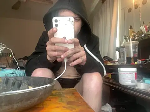 XanderOzzz online show from December 2025 02:45:02 PM