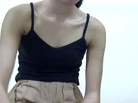 smallcuute online show from November 2025 10:47:01 AM