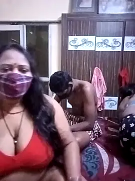 LoveOnStream online show from February 2026 04:30:01 AM