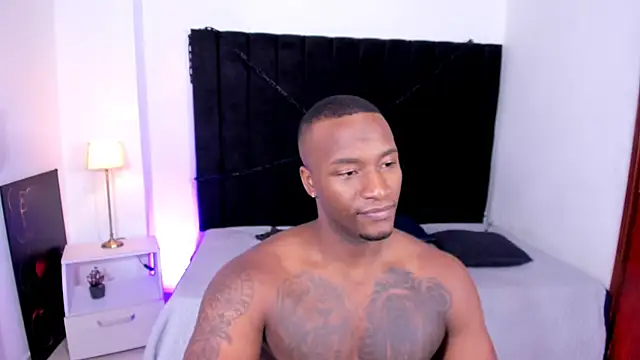 chrstian lewis1 online show from September 2025 03:10:01 AM