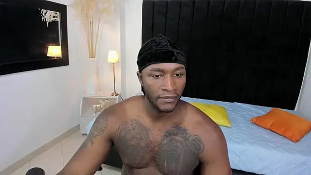 chrstian lewis1 online show from November 2025 03:44:02 PM