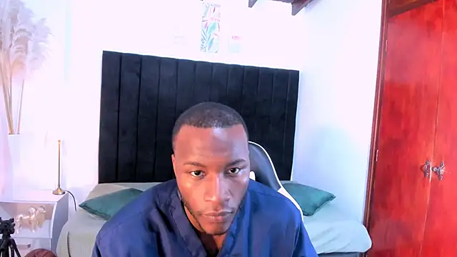 chrstian lewis1 online show from November 2025 04:11:02 PM