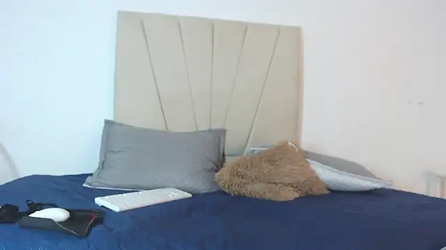  Miaa khalifa  online show from November 2025 12:48:02 PM