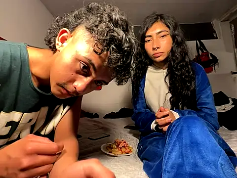 Snapshot of keith_russo chatting on December 2025 11:32:01 PM keith russo online show from December 2025 11:32:01 PM