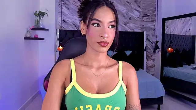 Snapshot of kitty_collins_ chatting on June 2026 12:07:02 PM kitty collins online show from June 2026 12:07:02 PM