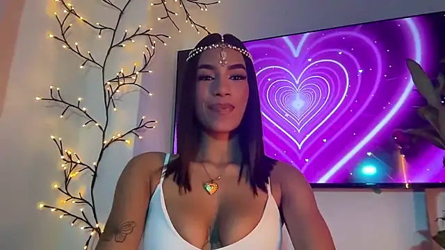 Snapshot of kitty_collins_ chatting on July 2026 05:38:01 AM kitty collins online show from July 2026 05:38:01 AM