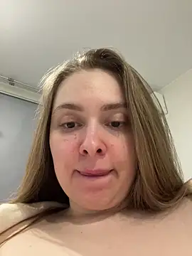 DeniMilkyyyyy online show from December 2025 10:26:01 PM