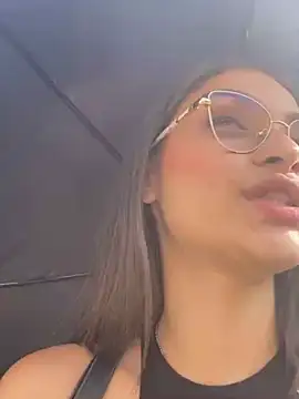 Hannacooper3 online show from November 2025 07:52:02 PM