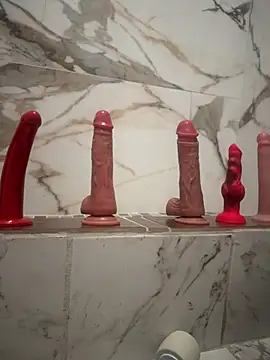 KinkyOldDudexh online show from April 2026 08:17:01 AM