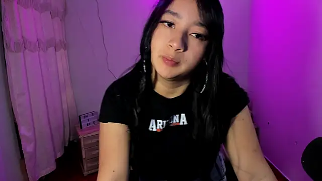 pretti scarlett online show from November 2025 11:58:01 AM