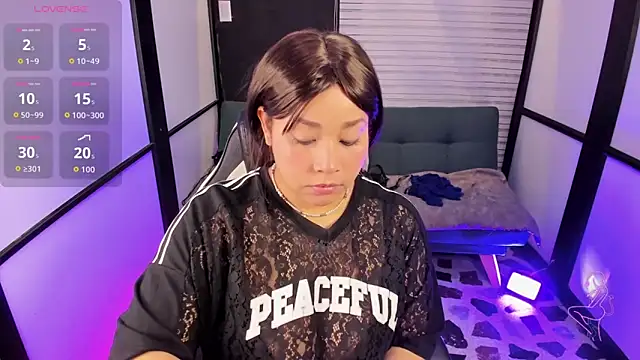 ThaliaBrooks  online show from October 2025 04:22:01 AM