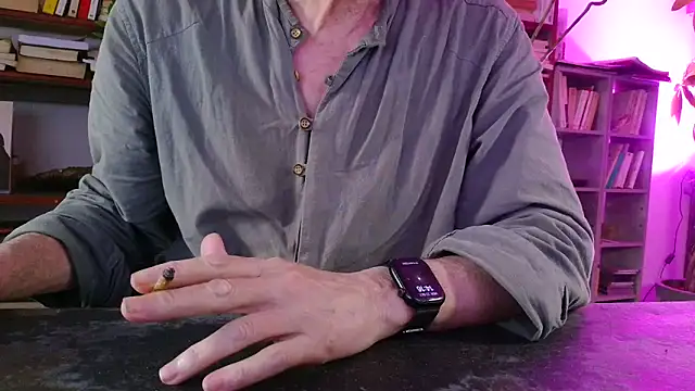 yvanbonar online show from October 2025 12:16:01 PM