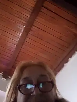 Saraimilf online show from October 2025 08:02:02 PM