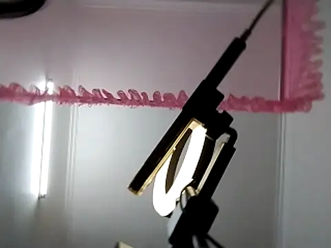 Snapshot of CindyBlue chatting on November 2025 12:35:02 AM CindyBlue online show from November 2025 12:35:02 AM