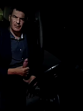 twitshe online show from November 2025 11:49:02 PM